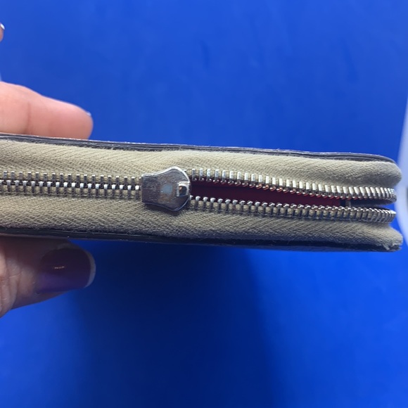 Celine Wallet continental  Large Zip Around Wallet Calfskin 
By Phoebe Philo - Picture 15 of 15